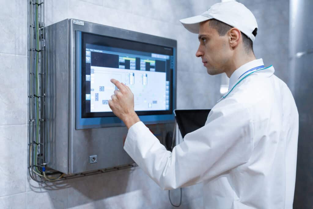How Utility Metering Helps Facility Leaders Understand Cost Patterns