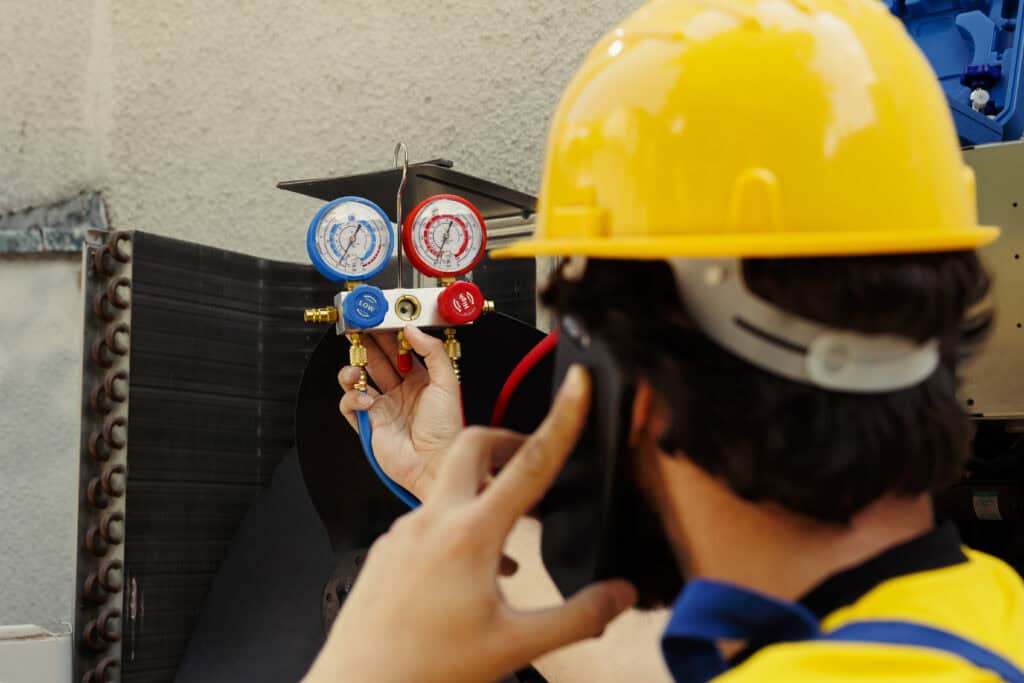 What Causes Low Airflow From Vents in Commercial Buildings?
